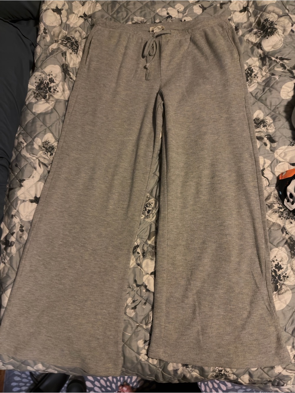 shosho Gray Wide-Leg Knit Lounge Pants